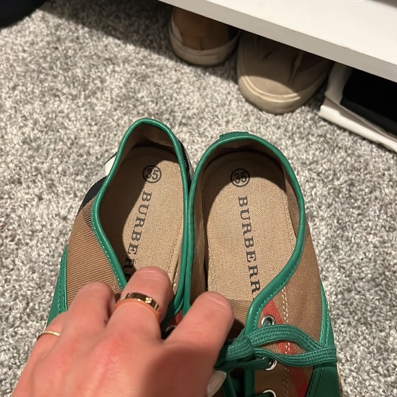 Burberry tie up espadrille - Picture 3 of 4